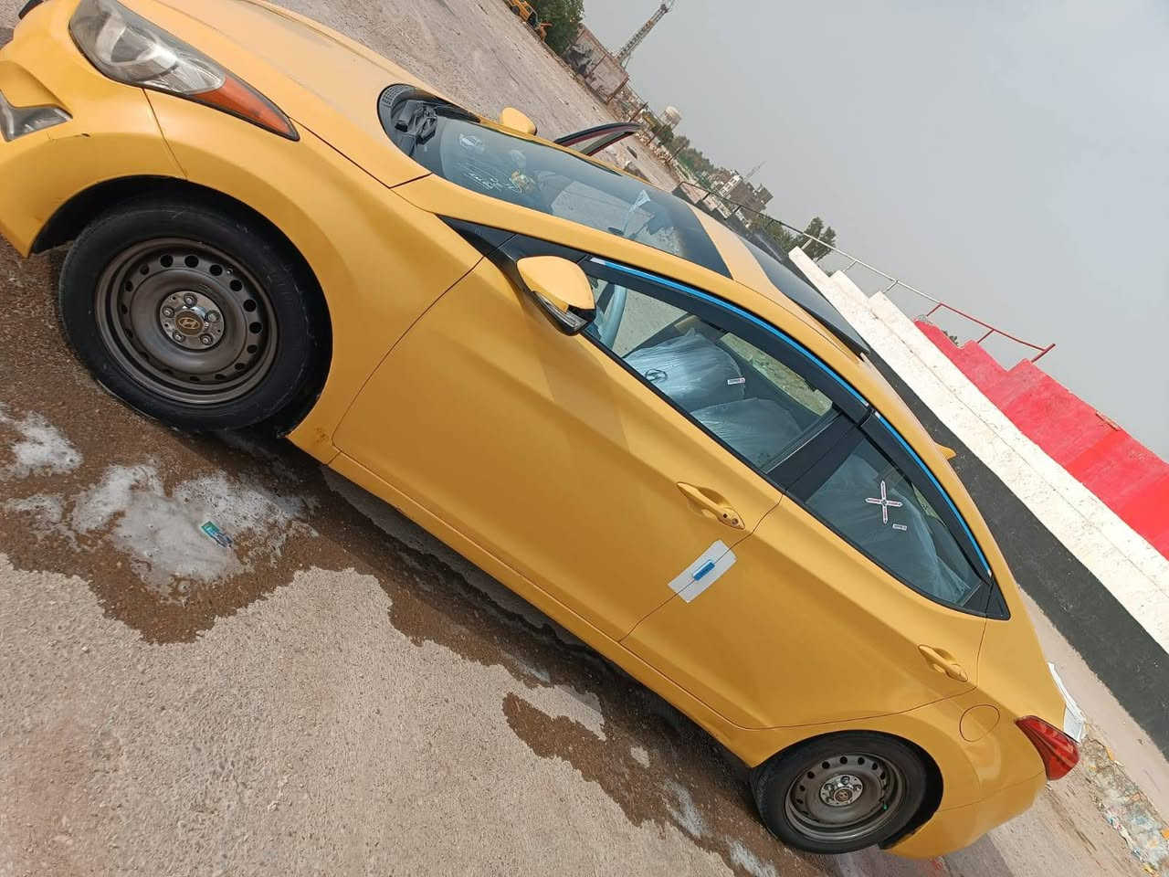 سلام عليكم انتره موديل 2013امريكي لبيع سياره فول مواصفات سعر 95وبيه مجال اي ستفسار تصل*********** مكان ديوانيه
