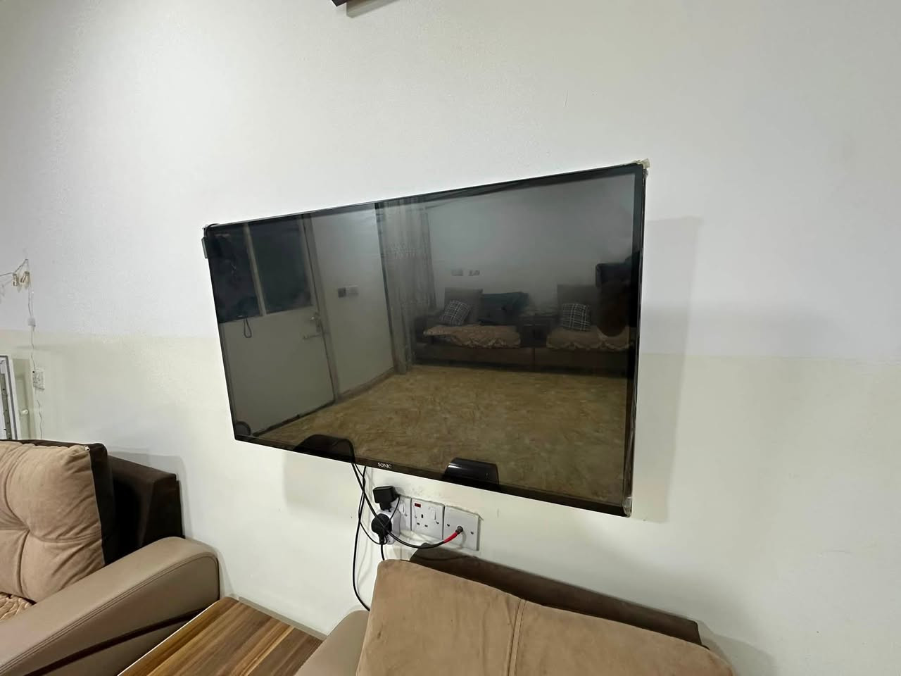 تلفزونات للبيع عدد 4 كلمن و سعره


**إذا كنت صاحب هذا الإعلان وتريد حذفه لأي سبب، رجاءا أرسل رسالة إلى الدعم الفني**
