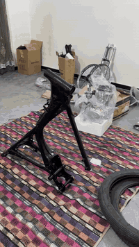 السلام عليكم
دراجه ايراني للبيع تعمير ادوات (كلك) مكفوله من سرقه 
الدراجه جديده كلش وماطالعه هواي نمره رابعه ما ماشي بيه كلش جديده         لل استفسار : ‭٠٧٨٨ ٧٧٩ ١٥٠٨‬
