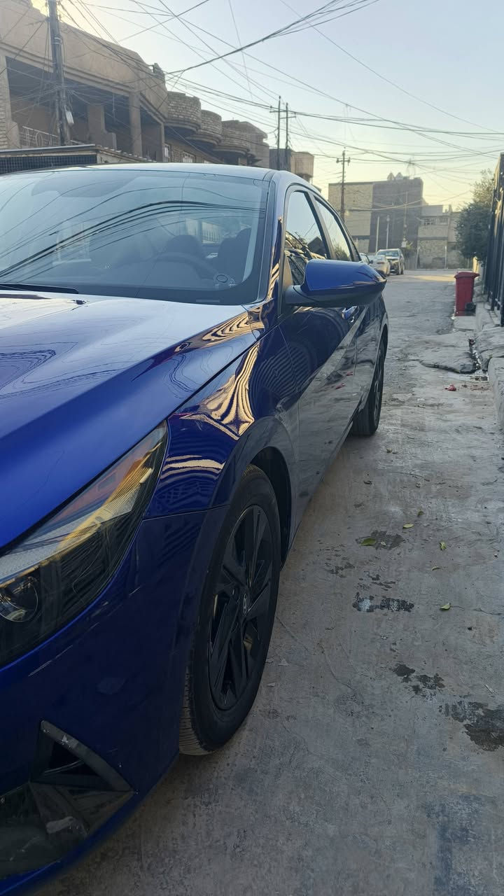 سلام عليكم 
النترا هايبرد 
وارد امريكي 
موديل 23 
مواصفات 

٣ مودات قياده 

بصمه 
رادار امامي وخلفي
توقف ذاتي
مري جانبيات نقطه عمياء

تحكمات ستيرن جهتين 
شاشه 
تبريد بيانو
هند بريك بصمه
اتو هولد 
تدفئه كشنات
كامره دواره
السياره مبدل بيها جاملغ وبنيد اصليات 
للاستفسار ااكثر 
*********** 
السعر 148 وبيها مجال بسيط
