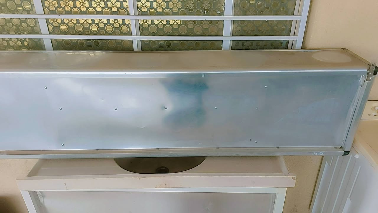 سنك متر و٣٠ مرمر زائد ملحق مترين نظيف جدا للإستفسار الاتصال على الرقم ***********حي الحكيم
