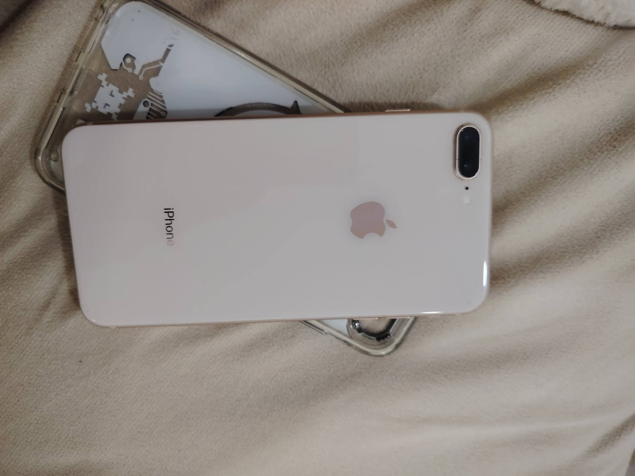 ايفون 8 بلص جهاز جديد بطاريه 73
ذاكره 256 جهاز جلخ مابي لا مفتوح ولا ملعوب بي قيم بل اليرضي الله واخذه لان ماعرف اسعارهن ***********
