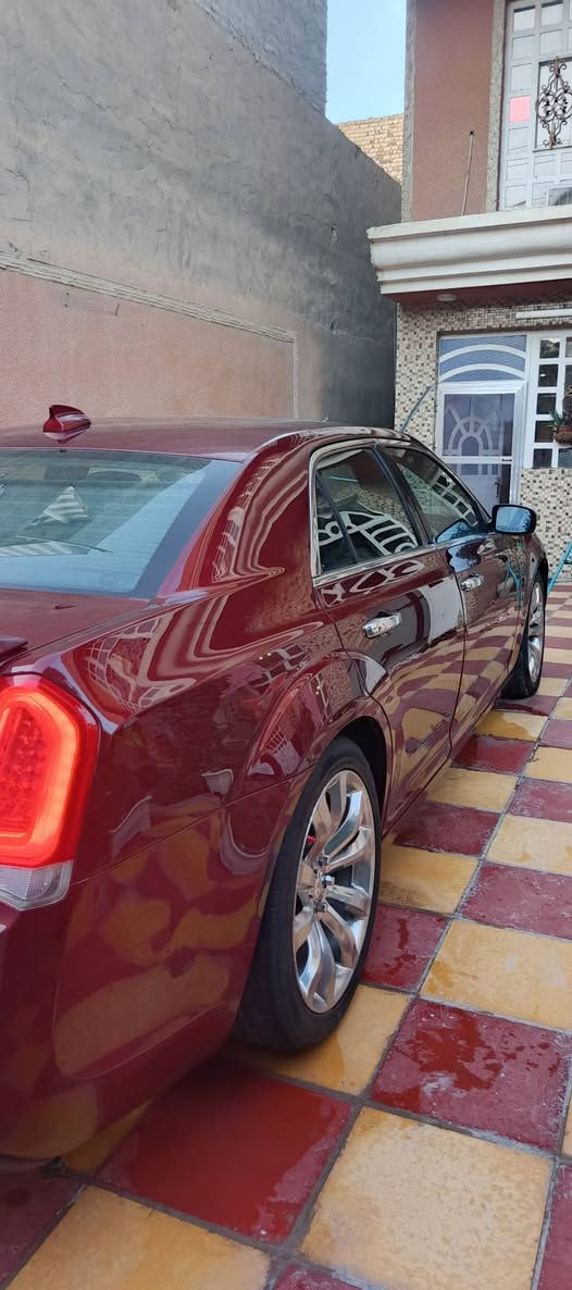 السلام عليكم .. 2017 c300  .. كلين تايتل 
كفاله من الصبغ والتبديل ..
بيها باردات ٣ اماكن .. وحافه بانوراما تنكيد سويته الياف ومكحل سونار والتقرير مرفق .. 
جاهزه .. شرط السونار والفحص 
مكاني حله 
مستعجل ع البيع 
225$ 
***********
