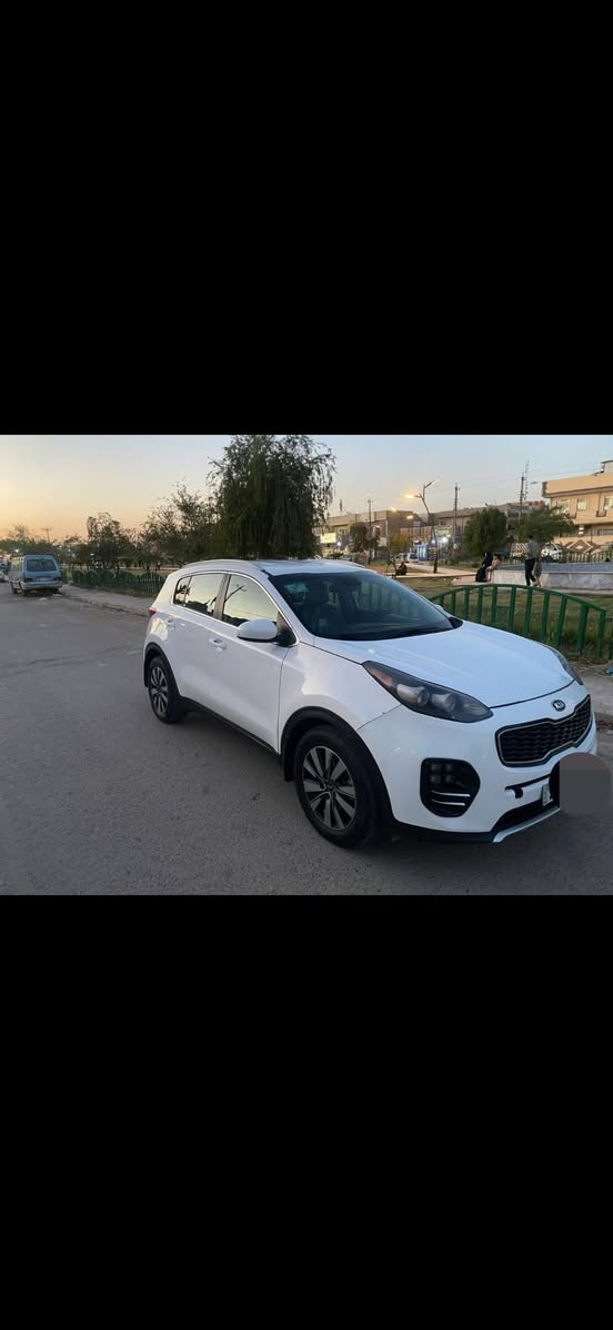 سلام عليكم سبورتج لبيع موديل 2017 امريكيه مكينه الفيث وربعميه 
***********
