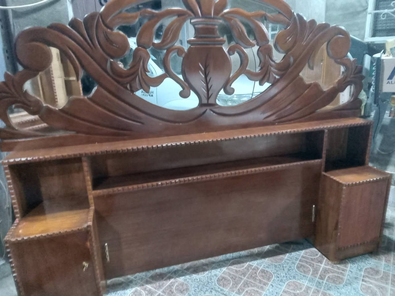 بسم الله وعلى بركة الله
غرفة اخشاب صاج نظيفه جدا 
العنوان بلدروز الشارع العام مقابل دائرة كهرباء بلدروز


**إذا كنت صاحب هذا الإعلان وتريد حذفه لأي سبب، رجاءا أرسل رسالة إلى الدعم الفني**