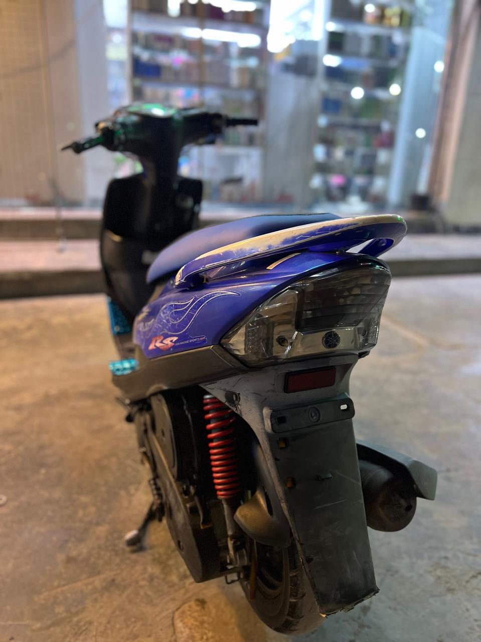 سلام عليكم للبيع ماكس عدلة رمبة ما بيها نقص برغي 
كفالة عامة ختم واحد ويه المكينة كهربائيات كله شغالة

كابريتر سلف كله بلادي مال رمبة 
السعر 750 وبيها مجال حك الجية شي قليل

 بغداد الامين الثانية

***********
