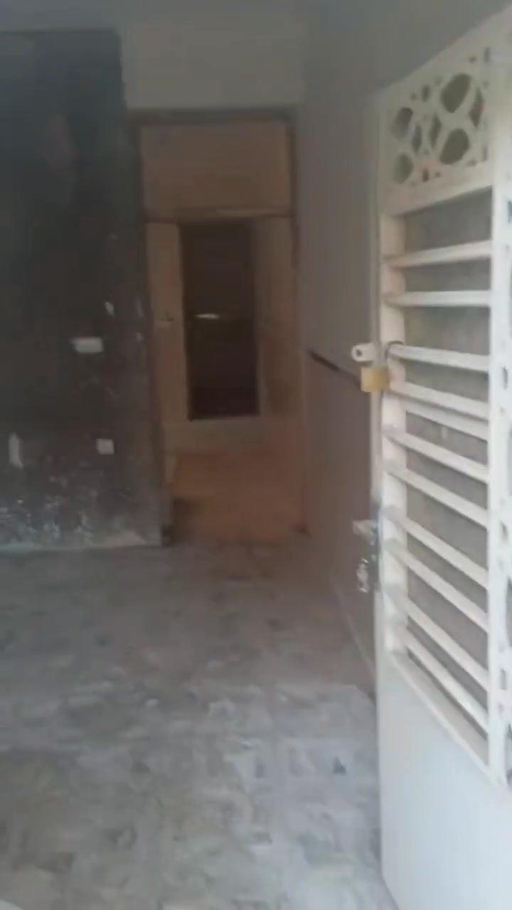 سلام عليكم البيت البيع المساحه 90متر رقم الهاتف ***********
