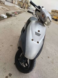 دراجة سوزوكي نظيفة و أوراقها وياها للبيع الشراي يتصل علية 07740781071