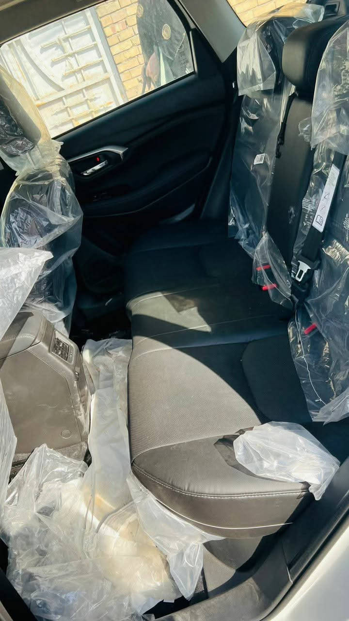 السلام عليكم
سازوكي كراند فيتارا موديل 2025 مطلوبة للمصرف رقم بغداد كاملة اوراقهه وسنويه عظم عاج بس راعيهه مسافر ابيعلك واقع حال فقط مكاتبة وكفالة من السرقة والعشاير وغيرهه مستمسكات صاحبهه موجودة عندي 
السيارة فول مواصفات للأخير بصمه جلد بانوراما داتا شو فور ويل شفتات ستيرن كامرات محيطية السعر 115 
***********
