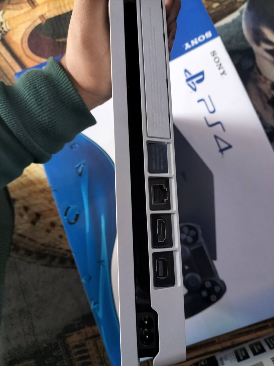 للبيع
بلي 4 سلم مهكر نضام قرص جديد استخدامة اقل الشهر نضيف نضافتة 99 بي العاب 13 لعبة تقريبأ وبي هارد خارجي وهارد داخلي يعني1 تيرة  كامل ملحقات الشراي يجي واتساب او اتصال مكاني بغداد ***********
