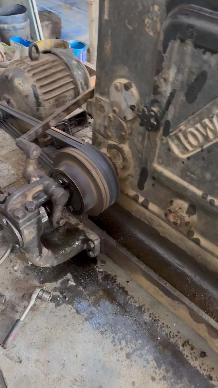 السلام عليكم
رنده انكليزي الصنع 
شغاله بدون منكنه 
كلج ميكانيك 
السعر مليون دينار
المكان النجف حي الحرفيين 
للاستفسار
***********
