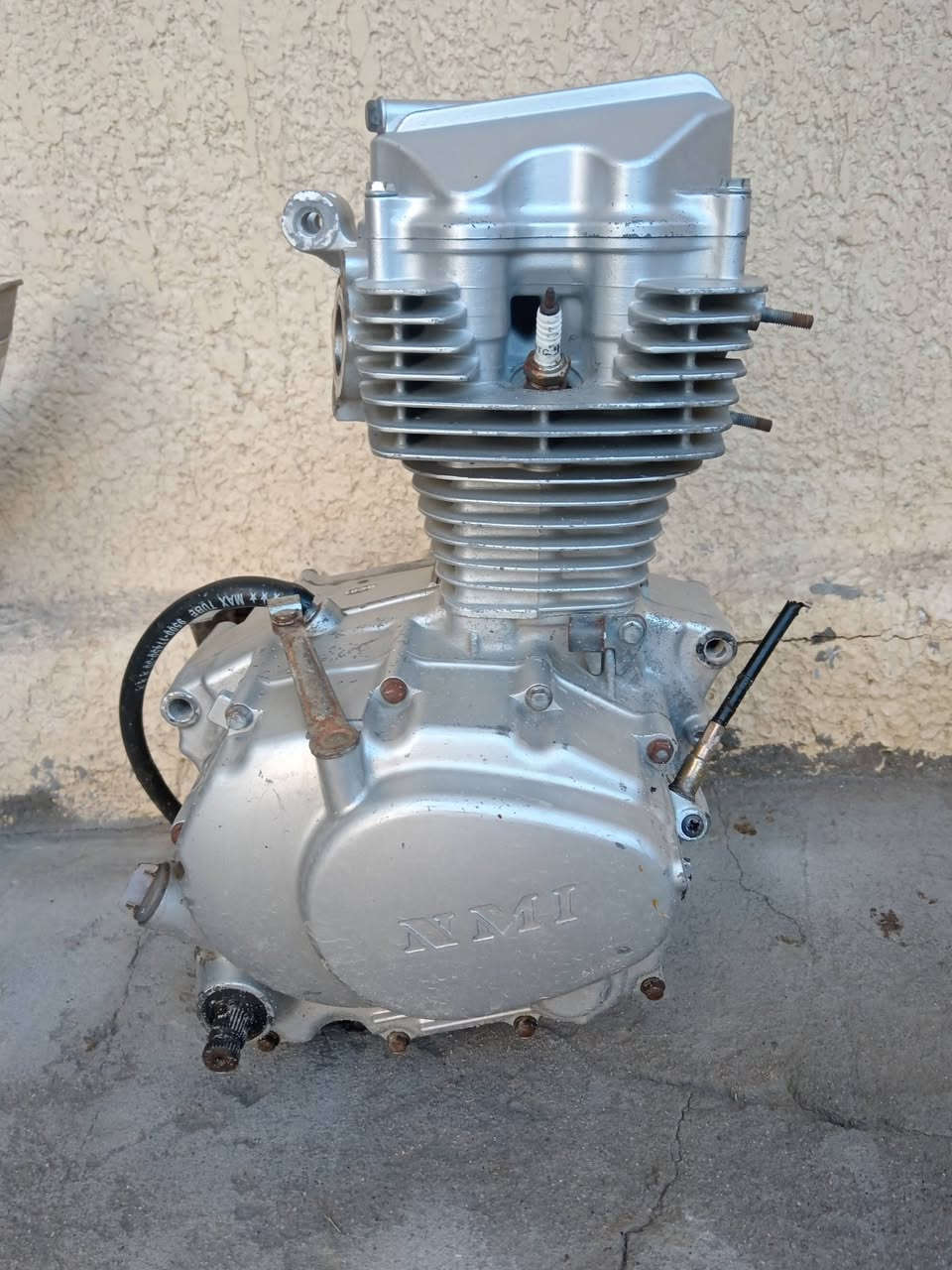 للبيع مامفتوحه عوزها شرك شراي 
***********
