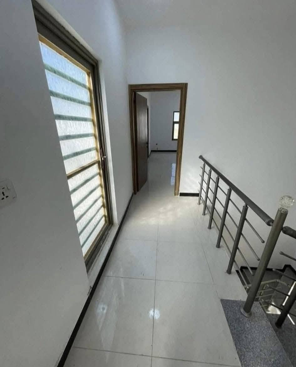 🏡 فرصة مميزة – دار للبيع في مجمع الأميرات 2

دار حديث وجاهز للسكن في موقع متميز ضمن مجمع الأميرات 2 / المربع الثالث.

🔹 المساحة: 250 م²
🔹 الدار جاهزة للسكن مباشرة
🔹 نازل بي قرض 75 مليون على المصرف العقاري
🔹 البيع بتطلوعة

للاستفسار ومعرفة التفاصيل أو تحديد موعد للمعاينة:

📞 ***********

ملاحظة: الدار تقع في منطقة هادئة ومخدومة داخل المجمع، وجاهزة للتسليم.
