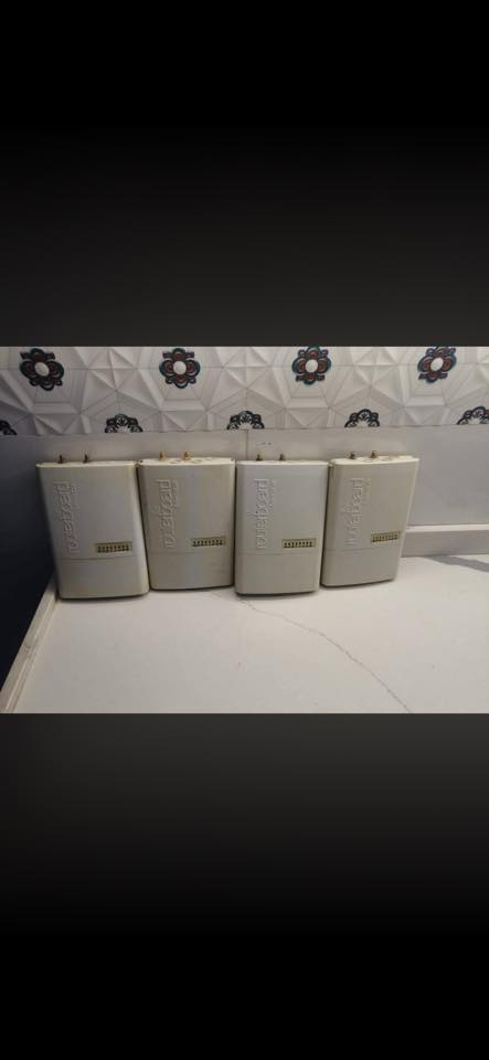 برج للبيع 

6 سكاتر ubnt

912 عدد 6 - g5

912-g6-2

هب ٣٠١١ 

باج بنل وشاحنه 

بطاريه وعاكسه 

حديد 6 قطع 

مع ٩ فراكات وستيل واير

لنكات 30-ubnt عدد ٢

السعر ٩٥٠ الف -  ناصريه

***********
