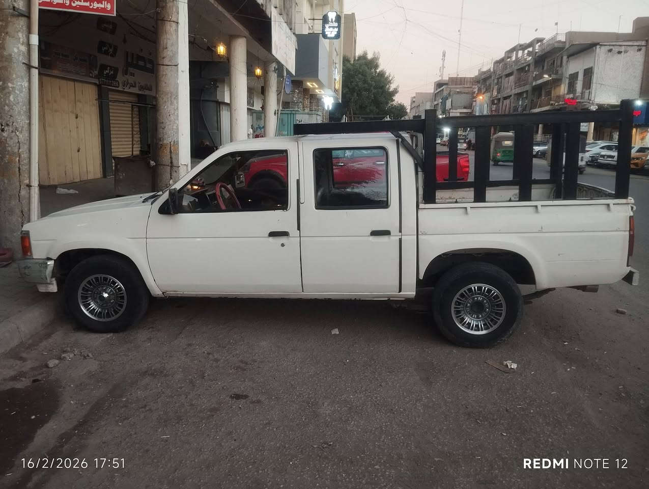 مكلف بل نشر 
سلام عليكم للبيع تويوتا نيسان دبل قماره موديل ٩١ رقم ديالى تحويل ثاني يوم السعر ٤٥ وبيه مجال حك الجيه ماكن السياره بغداد شارع الكفاح رقم الهاتف ***********
