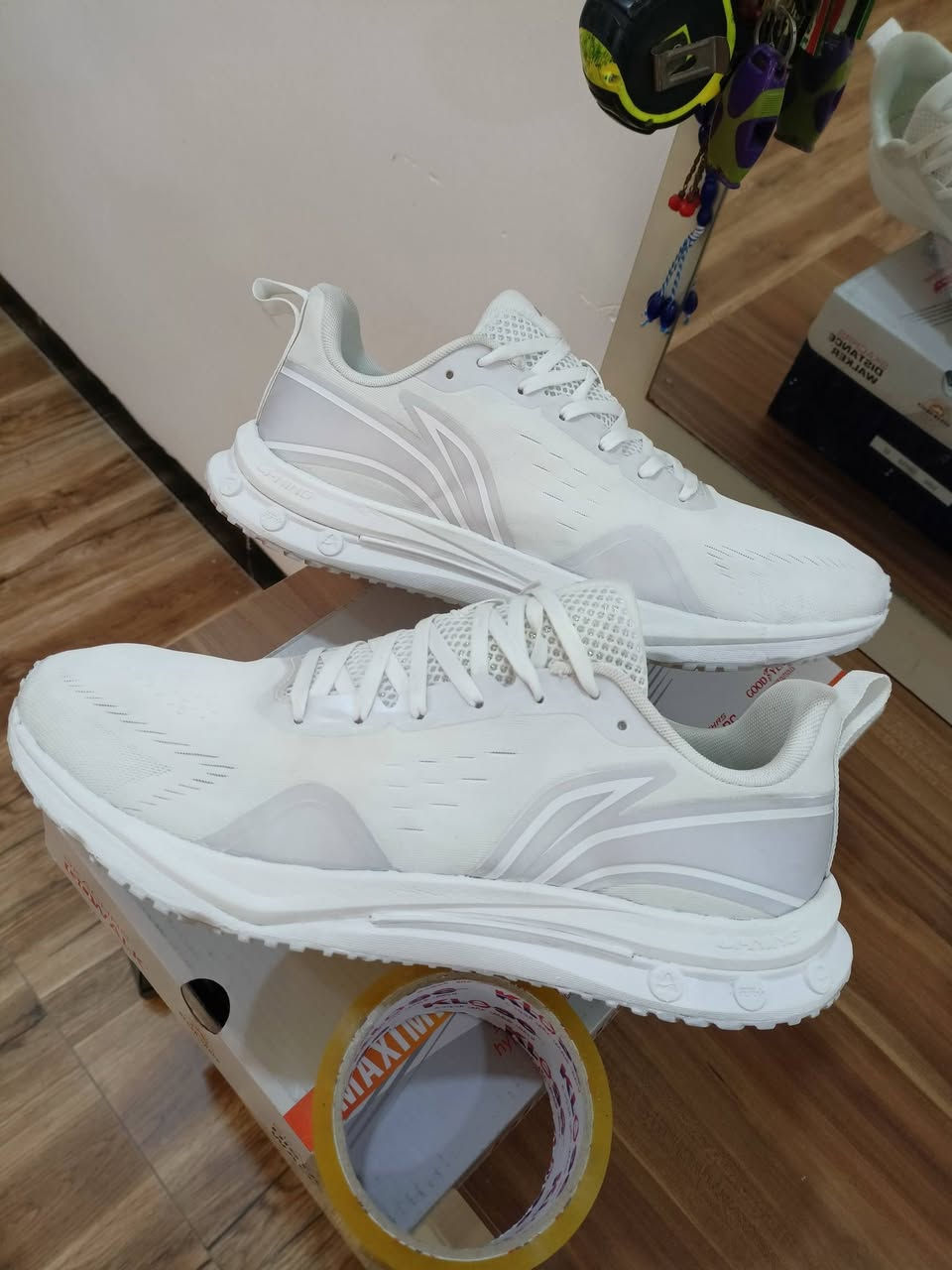 حذاء. ماركة Li-Ning بالة. اوربي نضافة 95% قياس 44 طول قدم 27 بي مسند قدم. مال جري يوجد توصيل


**إذا كنت صاحب هذا الإعلان وتريد حذفه لأي سبب، رجاءا أرسل رسالة إلى الدعم الفني**