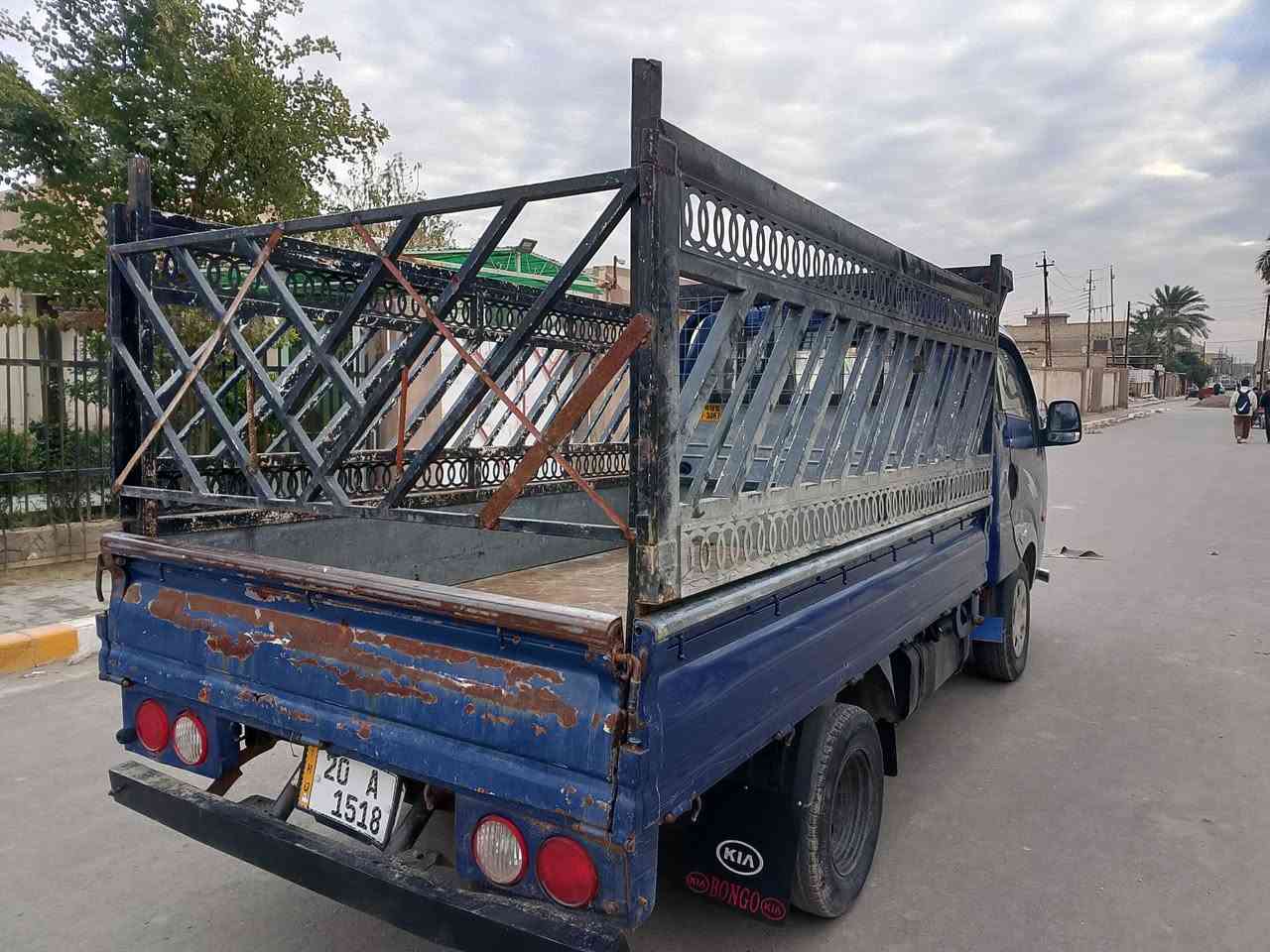 للبيع كيا موديل 2008 رقم ديالي محرك الفين وسبعميه جديدة كير اكسن شواصي مكفولات سيارة خير من الله عنوان بغداد الطارميه ***********
