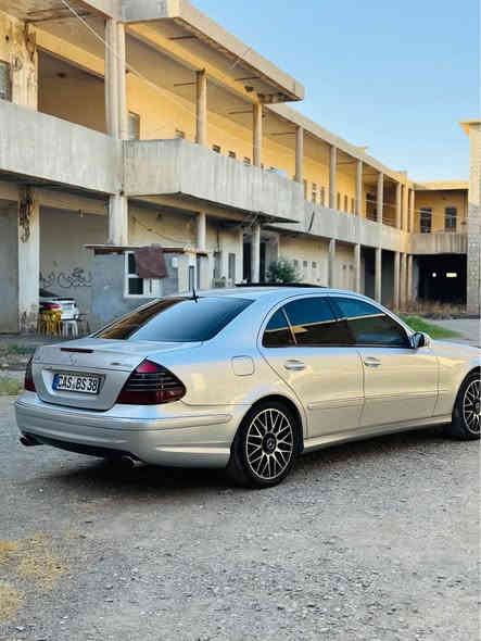 E class 500 
2006
***********
85$ سوران
