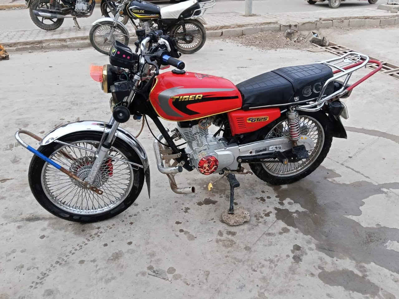 الووو السلام عليكم دراجه تايكر موديل 24 دراجه خير من الله كفاله عامه كهربايات كلهه شغله نقص بس استان وسط فقط السعر 600 وبيهه مجال الطيبين العنوان ديالى بعقوبه التحرير الرقم الهاتف *********** تصل
*********** وتساب
