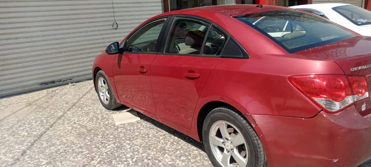 شوفر كروس ماروني ادوات
2015 للبيع متومة جاهزة مكينة 1800 جديدة  شديتها  الله يشهد 
كير مكفول 
حدادية كلها كاملة 
سيارة نقصها بس شغلة بسيطة ب التبريد تكلف 75 الف دينار 
السيارة نضيفة بيها ملاحضات بسيطة 
سعرها 35 ورقة 
***********
