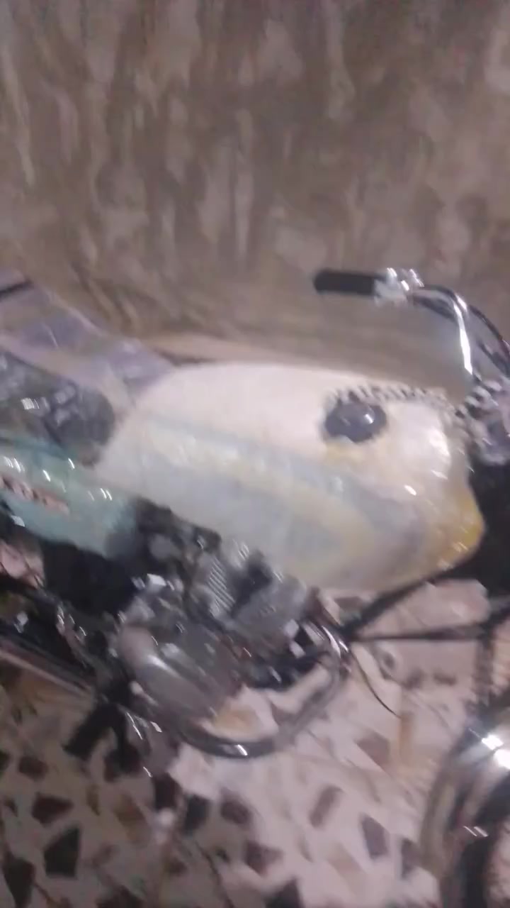 #السلام عليكم. دراجه موديل 26ضاللها اسبوع من طالعه من المعرض السعر 800اتصل ع رقم ***********
