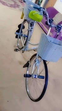 بايسكل نضيف وكفاله للبيع تواصل ويه صاحبه 07885275224