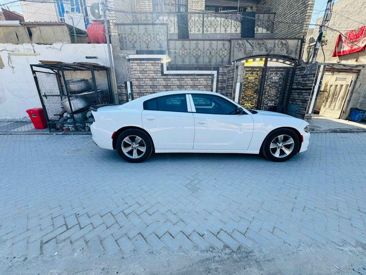 السلام عليكم جارجر 2019 اصل رقم بغداد 
حادث  جاملغ خلفي معمر ايسر وبيهه باب مبدل كير مكينه اكسل تخم تاير كله جديد
مكان السيارة بغداد مدينة الصدر *********** احمد
