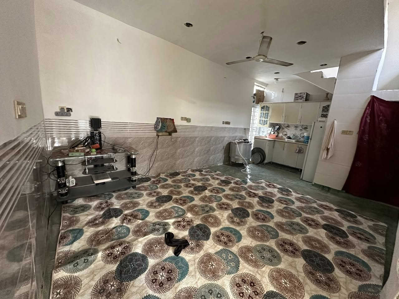 سلام عليكم بيت للبيع في منطقة الامام عون ١٠٠متر في شارع البانزيخانه رقم الهاتف ***********
