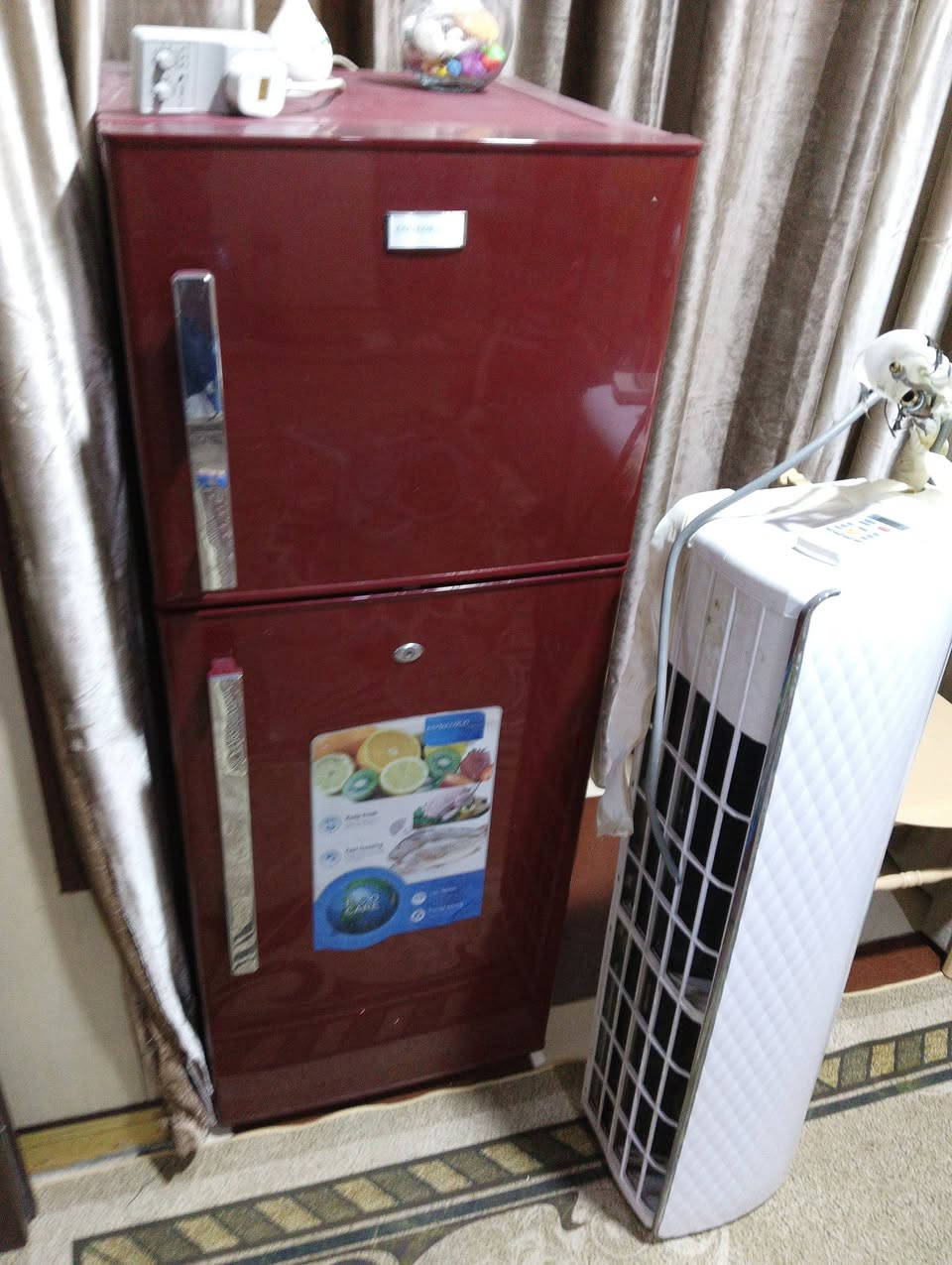 سلام عليكم للبيع سبلت + ثلاجه شغلات بس بيهن ليك حالين للبيع اثنينهم 225الف اتريدهن اتصل *********** البصرة الابله
