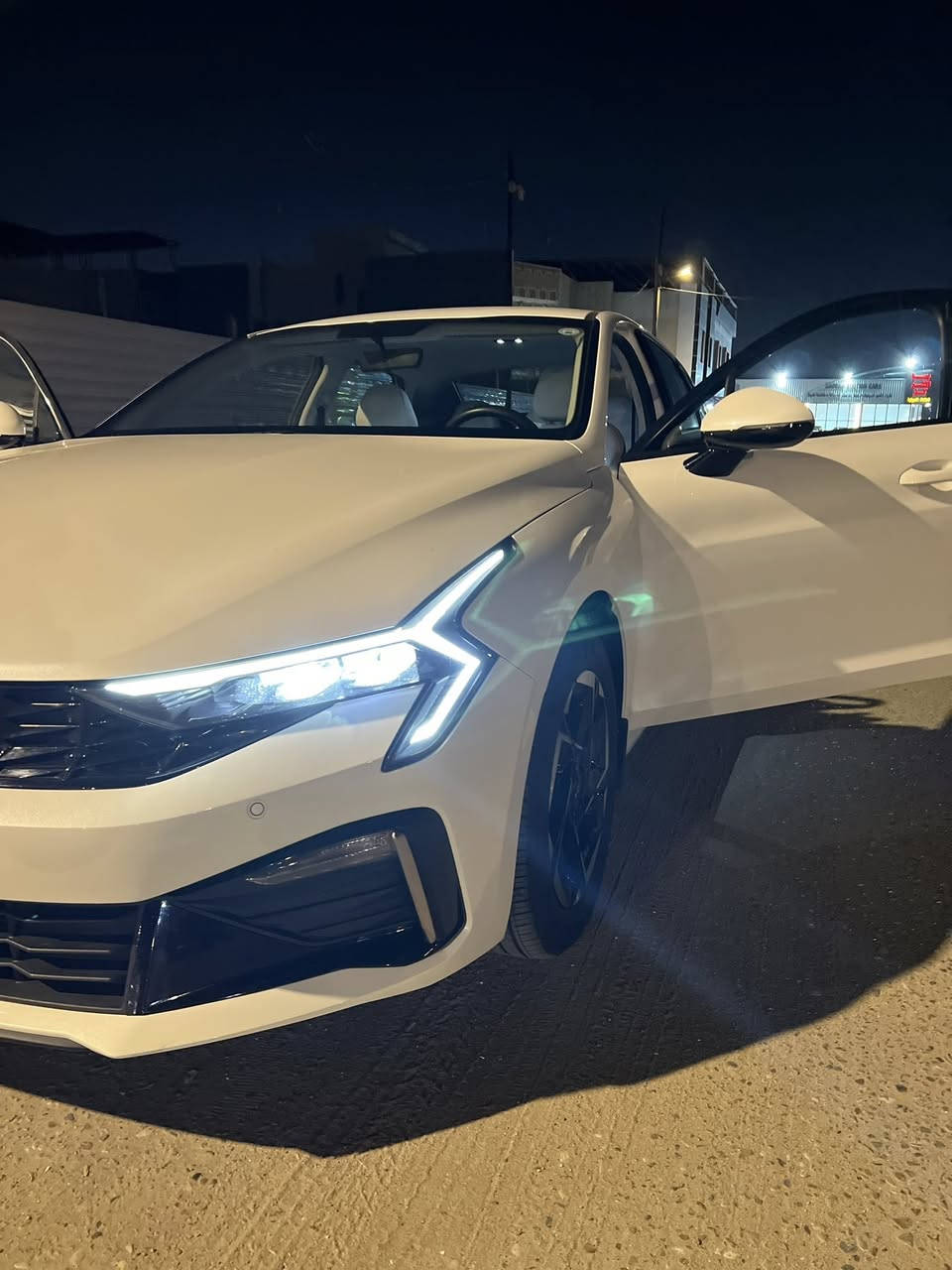 سلام عليكم كي فايف 2026 كفاله عامه رقم اربيل بسم شركه  فول مواصفات عده بنرامه  ماشيه 14 الف  اخت زيرو مكان بصره رقم هاتف *********** سعر 233 بيه مجال
