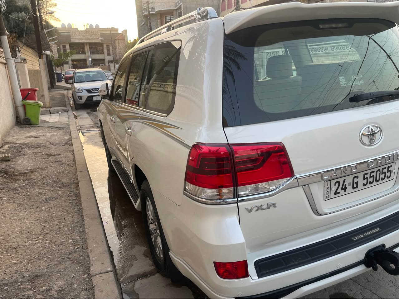 لاندكروز 2016 vxr 
فول مواصفات 
صبغ ذيل جاملغ امامي عند واقية الطين 
محرك كير صدر كفاله 
ماشيه 113
في بغداد باسمي رقم مميز 
***********
السعر بيع سريع 425 
مال بيع بغداد, العراق
