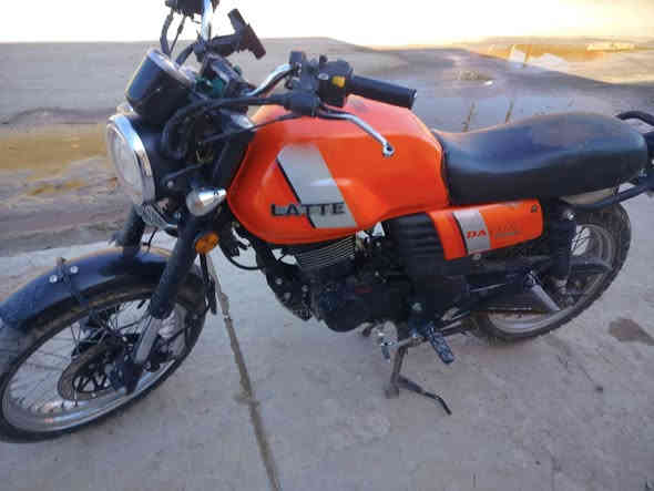 السلام عليكم دايوان الايتي موديل 21 دراجه كامله اوراق اصولي محرك 200سيسي مكفوله السعر خاص ***********
