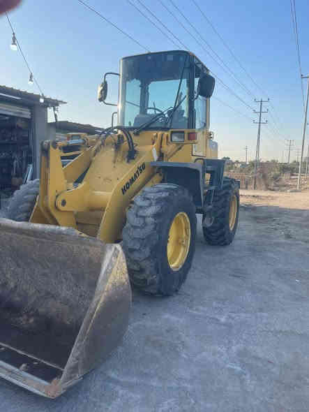 السلام عليكم
شفل كوماتسو حجم100 للبيع 
موديل 2019 مني فيست 
مكينه جديده بمعنى الكلمه 
مكينه 4سلندر 
تخم تاير 
تبريد 
للاستفسار الاتصال ***********
