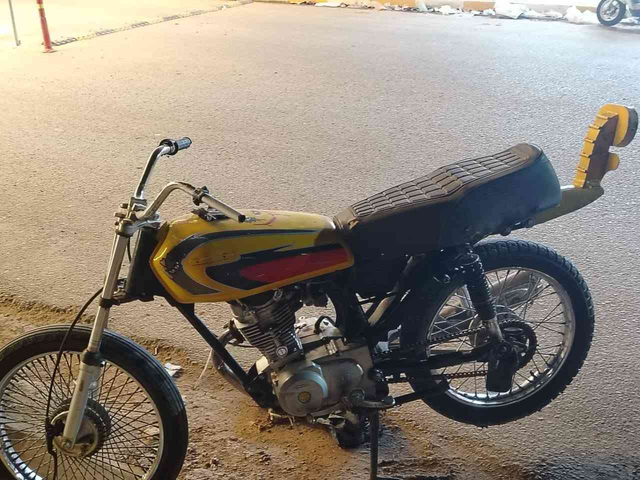 بيع مستعجل عندي مريض ب150 وبيه مجال.  
***********
