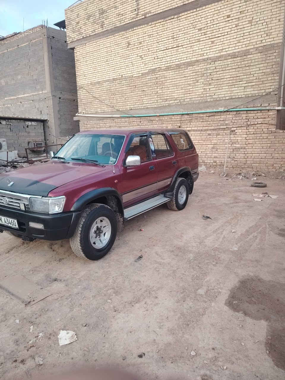 السلام عليكم سياره تيوتا موديل ٩٦ السياره مصبوغه عام جماليه بحاله جيده كير خير من الله مكينه بيهه تبخير كهربائيات كلهه شغاله شاشه كامره تخم تاير صدر خير من الله رقم انكليزي بغداد تحويل مباشر مكان السياره بغداد حي اور السعر 40 وبيها مجال الرقم *********** غير متواجد عل فيس
