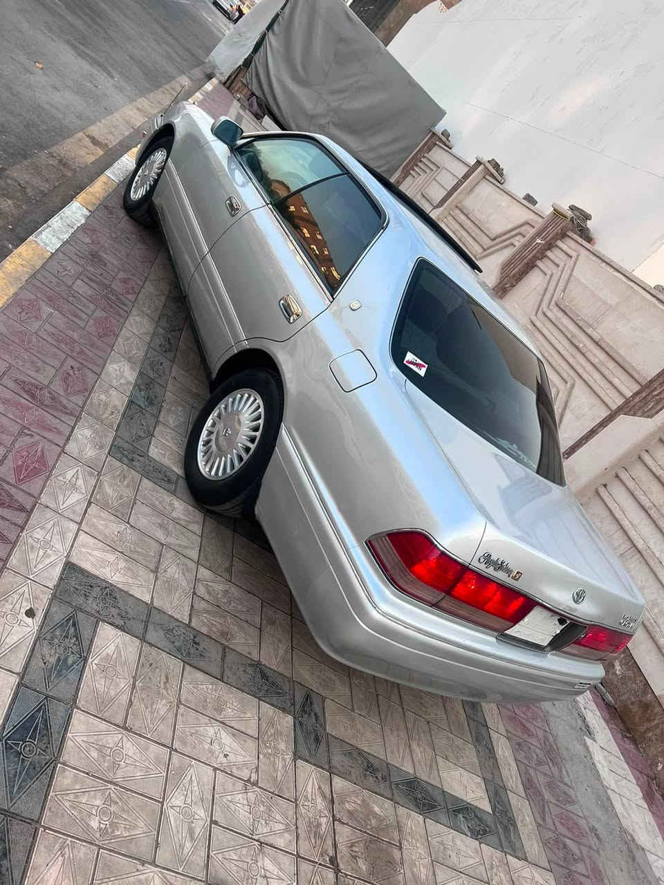 سلام عليكم راس اثور موديل 1997 مكفوله كفالة عامه من الصبغ والضربه والخياس وكص ونقل جثه والعيب الشرعي سياره فول 1/1 فتحه كشنات كهرباء 12 قرص اريل وي اسويج كرستال اصل شاشه تاب كامره خليفيه كير محرك شرط بلكارتون فيفتي 3000 حداده نظيفة كهربائيات كله شغاله سنتر رموت تخم تاير جديد ويل كب جديد سياره احله من آلصور مشروع وطني تحويل مباشر لسعر 105 
رقم ت ***********
