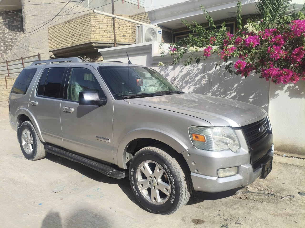 السلام عليكم فورد اكسبلورر ٢٠٠٨
مزاد وزاره داخليه تسجل بابل رقم على دوله 
تبريد ثلج ❄️ 
مكينه كير جدد 
سياره صبغت عام جماليه لان جانت مصبوغه زركه مال نتحاديه رجعنه لونها الاصلي
مكاني بابل سعر ٥٧ورقه 
***********
