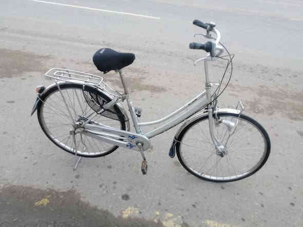 بايسكل للبيع حجم ٢٧ طاقه وكير مال باله بعده جديد رقم الهاتف *********** *********** مكاني فلوجه
