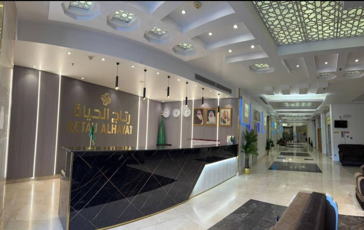 🕋وَأَتِمُّوا الْحَجَّ وَالْعُمْرَةَ لِلَّهِ 🕋
🚌🚌 بدئنا استلام الجوازات البرررر 🚌🚌
                         لشهر رمضان المبارك

           سيكون موعد الرحله 2026 / 2/ 13

               اقرا تفاصيل الرحله كاملآ👇👇👇

              (  السعر  900 $  الشهر رمضان كامل  )
              (  السعر   850 $  نصف رمضان
             ____________________________

#مدة_الأقامه /  40 يوم  صافي   برررررآ

#السكن في المدينة المنوره مركزي 2 ليالي يعني 3 ايام

#السكن المعابده فندق رتاج الحياة حصرا

#نقل باصات حديثه مكيفه

#ملاحظه هاااامه تخفيضات للمجاميع الكبيرة

#هدايا جنطه كتف 

#طعام ضيافة الطريق
_____________________________
 #ملاحظه  التسكين في المدينة المنورة بعد 4 العصر

#ملاحظه هاااااااامه 

نضام التسكين في المدينه المنوره و في مكه المكرمه ( رباعي و خماسي ) 
          _____________________________

                سارع بالحجز  💺 وضمن مقعدك 

                     🕋 اسألو من كان معنا 🕋
_____________________________

العنوان سامراء حي الضباط الاولى
 مجاور صيدلية الروان 

📞☎️📞☎️📞☎️📞☎️📞☎️

*********** حجي مزهر  اتصال و واتساب
*********** حمزة اتصال اتصال و واتساب
