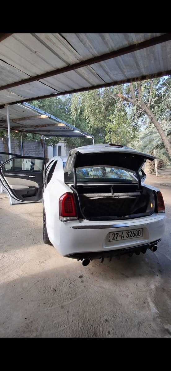 مرحبا شباب 
كرايسلر ٢٠١٧ مرمز ٢٠٢١ تو ويل 
ماشيه ١٢٠ سيارة نظيفة 
حادثهه جدا بسيط بدون داخل بدون ايرباك حافة البنيد 
مواصفاتهه معروفة 
السعر ١٨٥ وبيهه مجال بسيط للناس الطيبة
العنوان ذي قار الشطرة
***********
