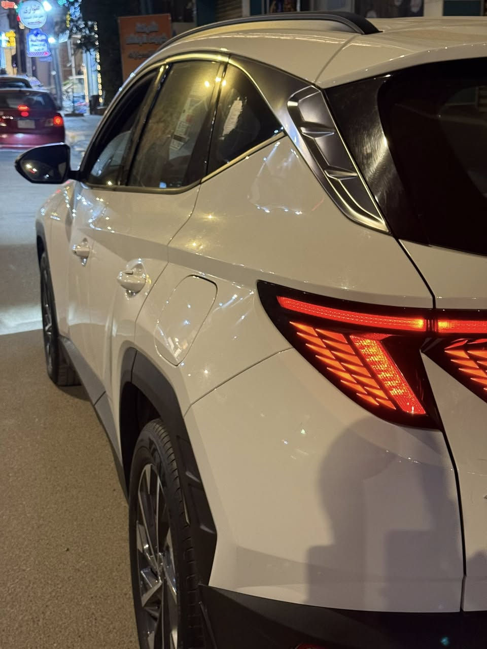 توسان 2024 خليجية – للبيع
▫️ تحويل ثاني يوم باسمي 
▫️عداد المسافة : 35 ألف كم
▫️ السيارة جاهزة بالكامل
▫️ فقط بارد خفيف بالباب الخلفي

المواصفات:
✔️ محرك 2000cc (دوش)
✔️ قطعتين تبريد
✔️ شاشة كبيرة
✔️ تحكمات على المقود
✔️ مثبت سرعة (كروز)
✔️ أنظمة قيادة: سمارت / ايكو / سبورت
✔️ سايد بريك كهرباء
✔️ أوتو هولد

سيارة استخدام شخصي ونظيفة

السعر 209 وبيها مجال بسيط 

مكان السيارة: بغداد 

*********** واتساب
