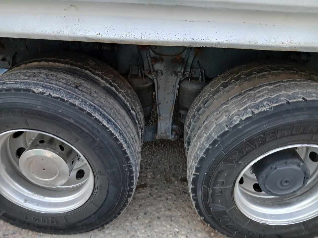 2005 تبريد هاف  گێر 4x4  240 سنكل جوبليس تخم تاير  رقم صلاحدين بدون اضبارة  بدون تحويل كامل بشرت  سعر200 
 مجال
 *********** 
***********
