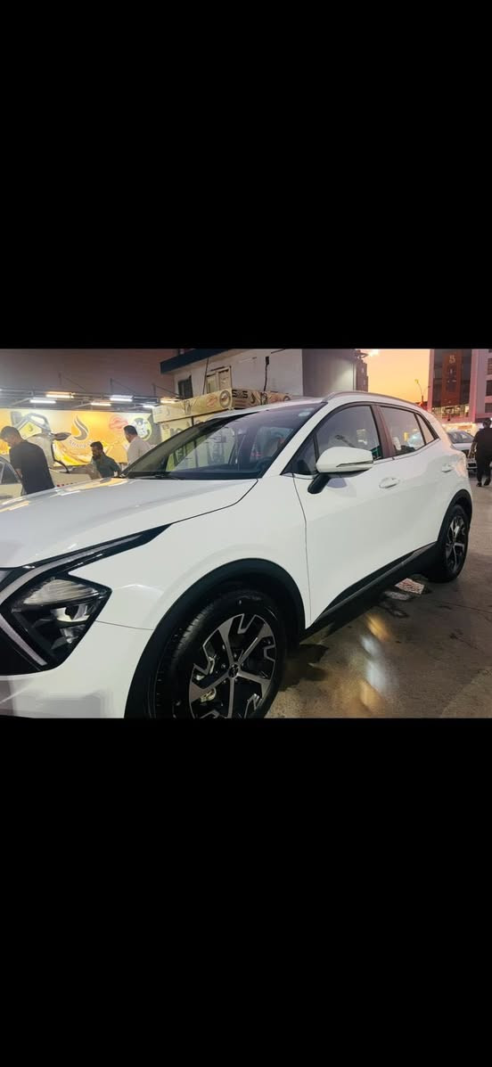 سلام عليكم
كيا سبورتج موديل 2024 خليجي وكالة نم 
ماشيه 41000 قابلة كيلو متر  قابلة للزيادة رقم اربيل دولي بسمي 
محرك دوش 2000 
السيارة مكفولة من صبغ 
المواصفات
بصمه
تشغل عن بعد ردار جانبي
ترحيب عند الاقتراب
مري شفط
شاشه كبيرة
كامره دواره
اشاير بي مري
حساس خلفي
تبريد قطعتين لمس ومنفصل
مرايه داخليه تعتيم
حساس مطر
لايت لد
بكلايت لد
بروجكتر لد
هندبريك بصمه
تحكم جهتين إستيرين 
شفتات ستيران
اوتو هولد
نضام نزول منحدرات 
مانع انزلاق 
ثلاث انضمة قيادة 

السعر  22000$ وبيها مجال الطيبين 
مكان السياره بغداد بلديات 

للاستفسار
***********
محمد
