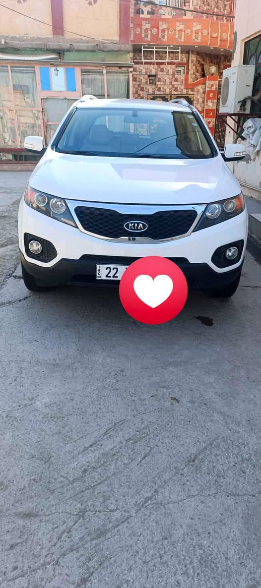 سلام عليكم للبيع سورنتو مكفولة كفاله عامه موديل 2012حتى الدعاميات مكفولة من البارد والصبغ والتبديل سياره لوك بمعنى الكلمه ماشيه 139 عل شركه كير محرك حداديه كله مشروط كفاله عامه مواصفات فول واحد على واحد عده بلرامه باقي مواصفات فول بصمه 7 راكب 3 قطع تبريد اناره ترحيب ويل كروم شاشه اشاير بلمري تحكم ستيرن مري شفط يده ستيل فول لفول رقم وسنوية وهزه كله جديد تحويل او وكاله على ايد واحد من الشركه لحد الآن سياره بالعافيه عل يأخذها السعر 152 وبيها مجال للشراي مكاني بابل ***********.  ***********
