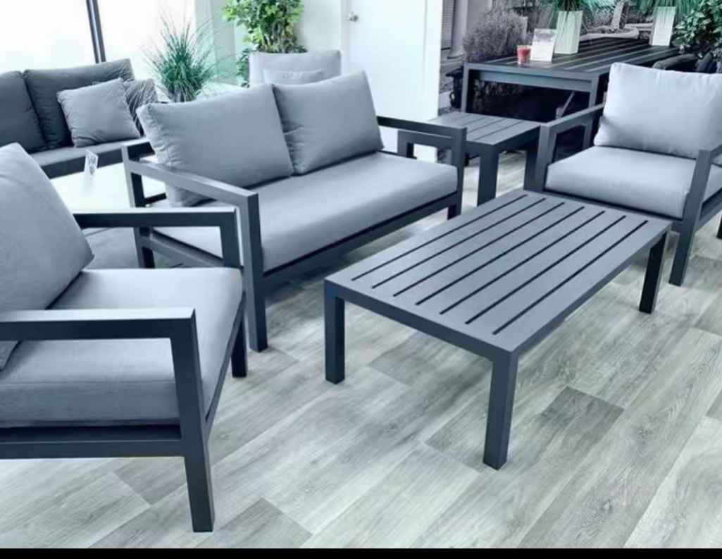 جلسات  داخليه في المنزل 
لاتصال على الرقام واتساب *********** بغداد, العراق
