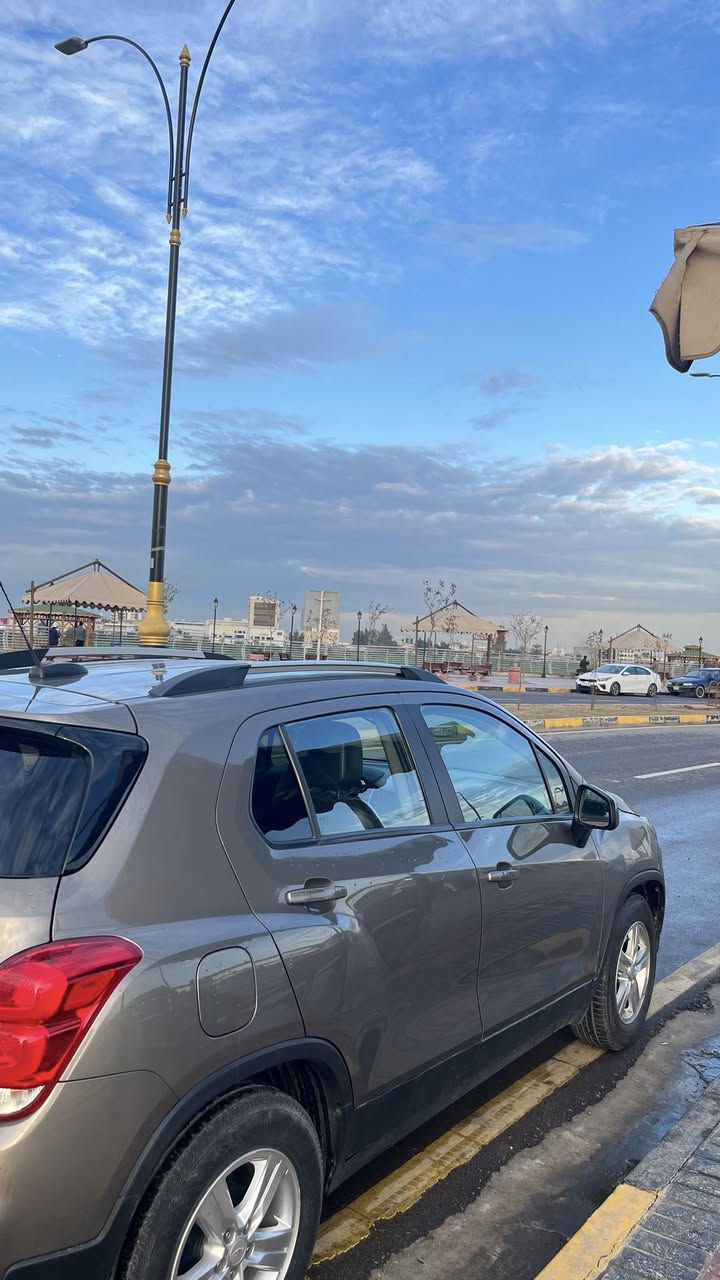 تراكس ٢٠٢١ ممواصفات lt لايت وبكلايت لد ضرر جاملغ امامي ونص باب امريكي وبيها خشم  البوند بالعراق ايرباك برده فقط محرك مبدل كصه ماشية 57 السعرر ٩٥ ورقة وبيها مجال 
واتساب ***********
