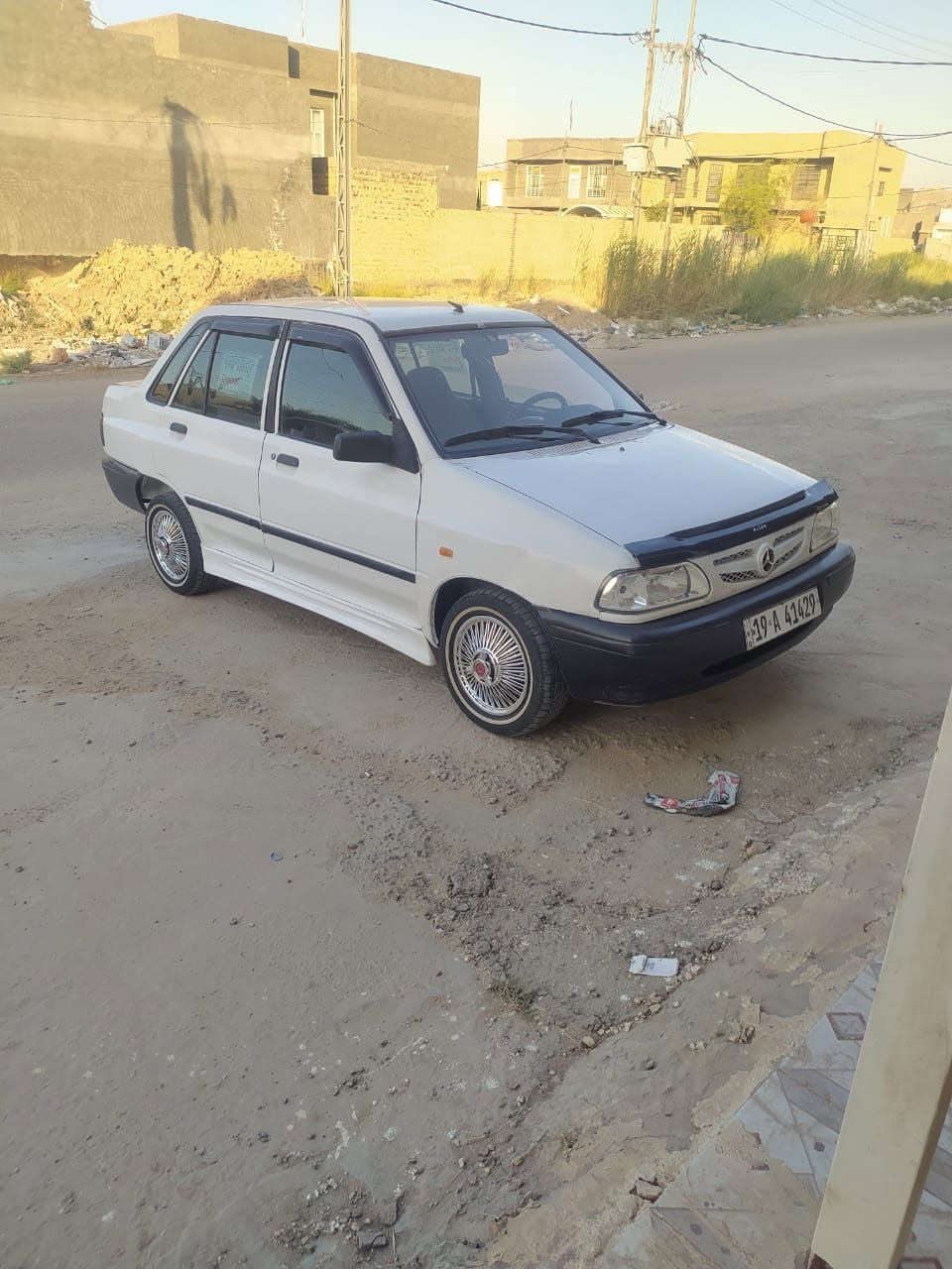 السلام عليكم سايبا موديل ٢٠٠٩ رقم كربلاء انكليزي سنويه ٢٠٣٠ كير محرك حداديه تخم تاير خط ابيض شواصي مكفوله السعر ٢٣ ورقه ***********
