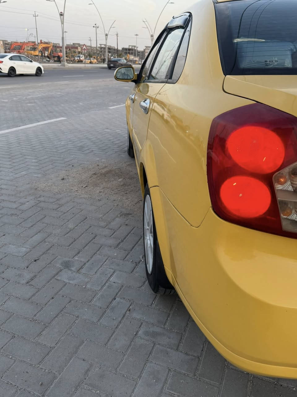 سلام عليكم اوبترا مديل 2010 مكفوله من الكص والنقل جثه والضربه صبغ جماليه طخم تاير حداديه جديده كير ومحرك جدد كهربائيات كله جاهزه دواخله جديده سياره جاهزه ومال جناي سعر 58 مكاني بصره / *********** /***********
