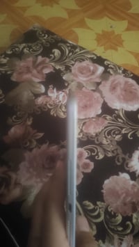 ايباد ٩ • ٦٤ جيجا • بطارية ٨٠%