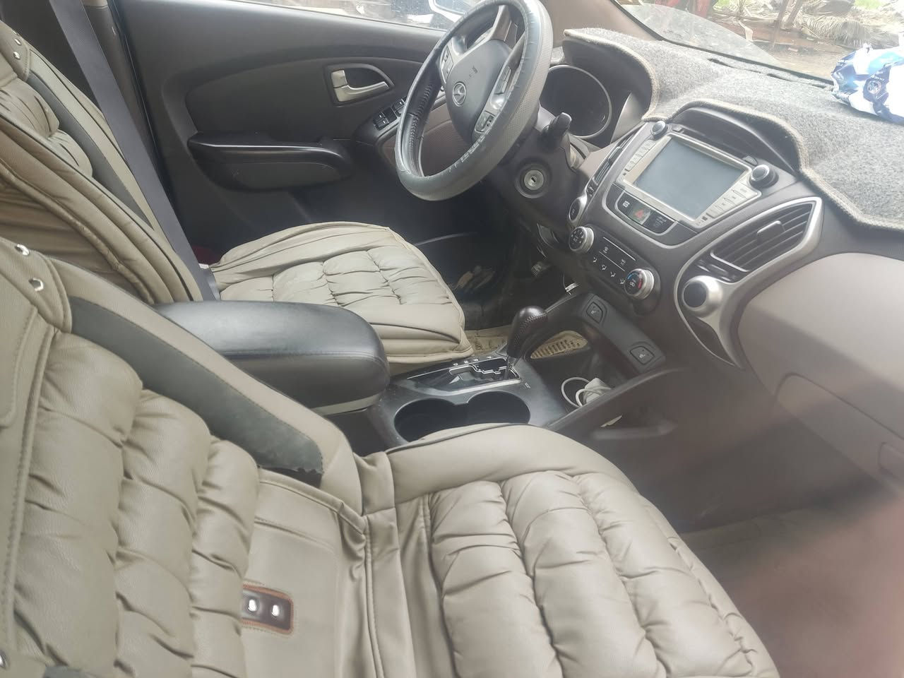 سياره للبيع واتصل على رقم الهاتف/***********/رقمها ديالى كامل مواصفات/الموديل 2012
